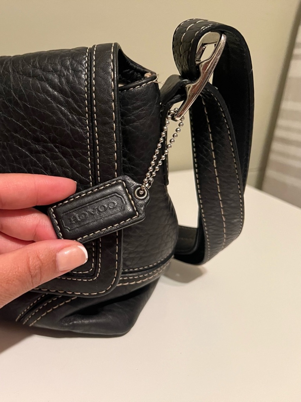 Coach Black Pebbled Leather Shoulder Bag with Silver Turnlock - Picture 12 of 14